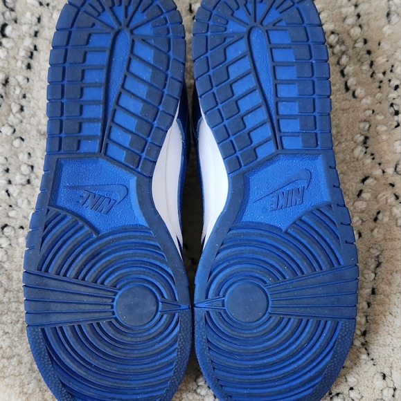 Custom Nikes - Picture 4 of 4